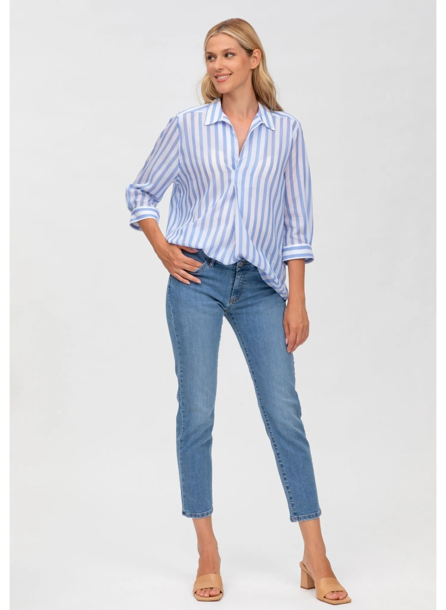 Boyfriend Fit Maternity Jeans - Light Stoned Wash