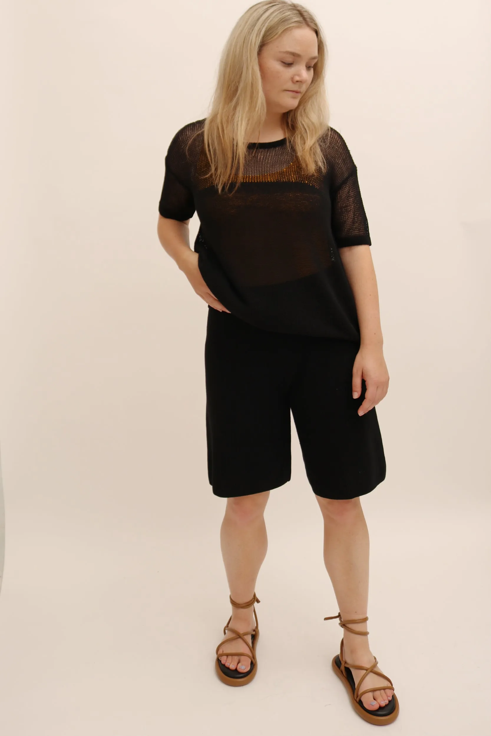 COS RIBBED KNITTED SHORTS